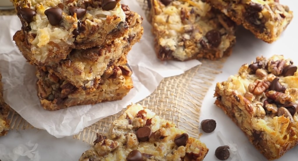 6-ingredient magic bars recipe