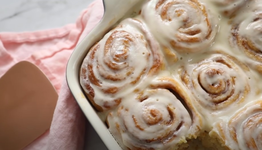 quick cinnamon buns with buttermilk glaze recipe