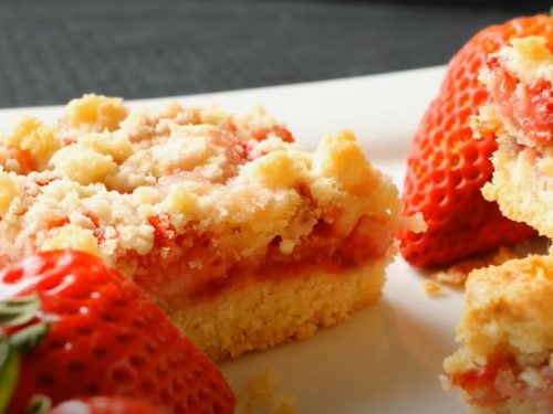 strawberry sundae crunch bar cookies recipe