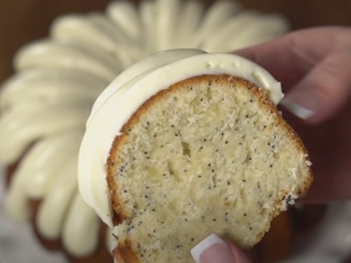 almond poppy seed cake recipe