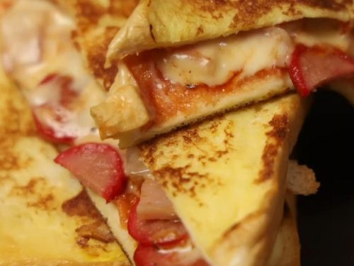 cheesy pizza panini recipe