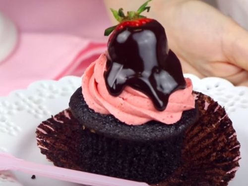 Chocolate Covered Strawberry Cupcakes Recipe