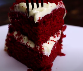 Red Velvet Cheesecake Cake Recipe