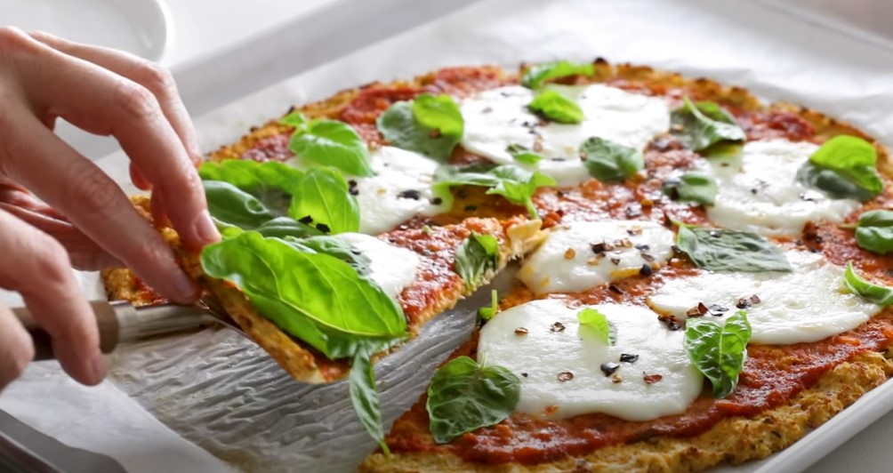 cauliflower prosciutto pizza recipe