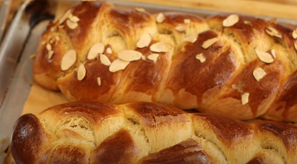 almond easter bread recipe