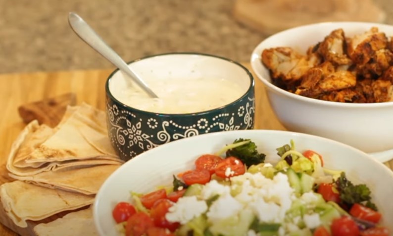 chicken tzatziki bowl recipe