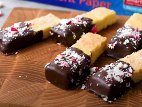 Chocolate Peppermint Dipped Shortbread Cookies Recipe