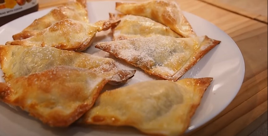 Banana-Nutella Wontons Recipe