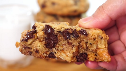 banana walnut chocolate chunk cookies recipe