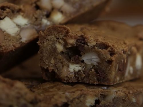 Chocolate Chip Pecan Blondie Recipe