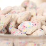 cupcake puppy chow recipe