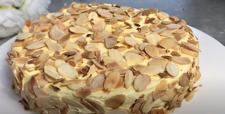 Easy Brown Butter Almond Cake Recipe