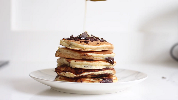 peanut butter chocolate chip pancakes recipe