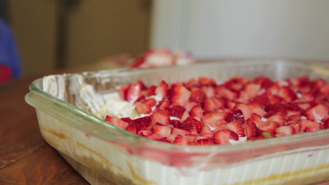 strawberry shortcake bars recipe