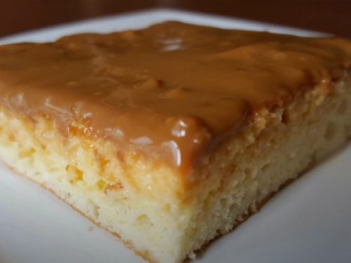 Tres Leches Cake with Dulce de Leche Glaze Recipe