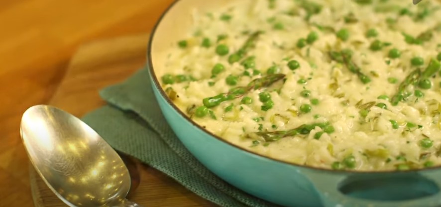 spring risotto with asparagus & peas recipe