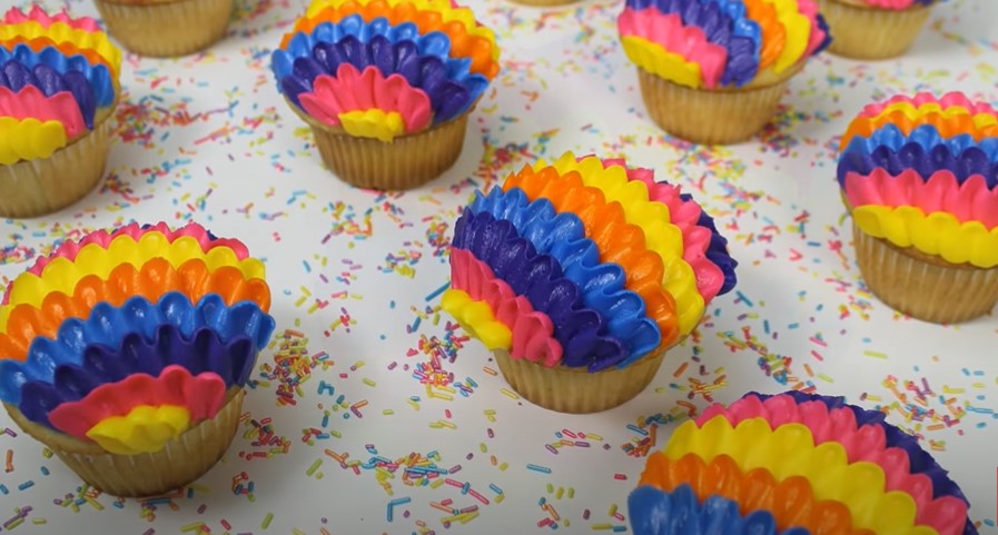 chocolate pinata cupcake with sprinkles recipe