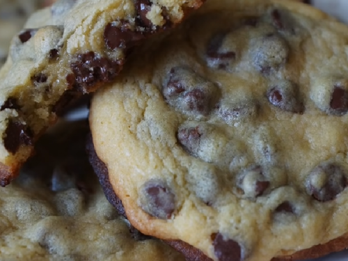 Chocolate Chip Cookies (Otis Spunkmeyer Copycat)