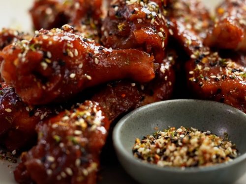 Slow Cooker Honey Garlic Sriracha Wings Recipe