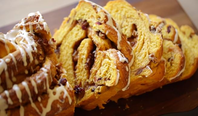 cinnamon-swirled pumpkin bread recipe