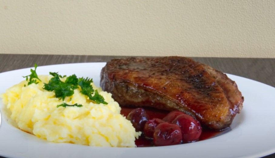 duck breast with cherry chutney recipe