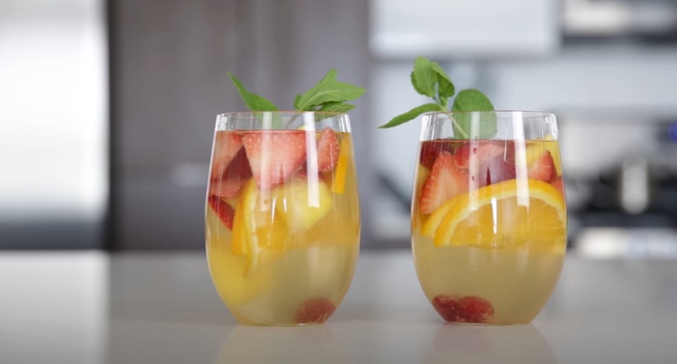 easy white sangria recipe