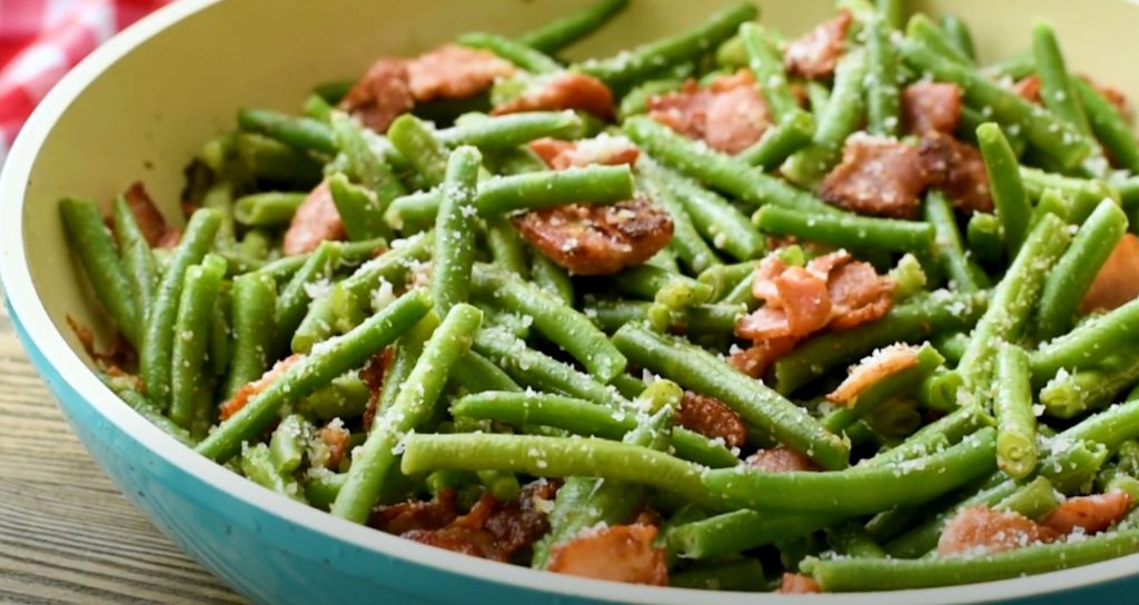 Garlic Parmesan Green Beans with Bacon Recipe