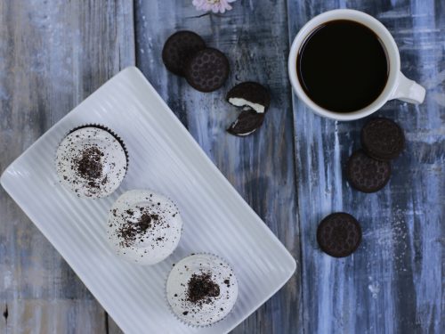 Oreo Cupcakes Recipe, vanilla oreo cupcakes with buttercream frosting and oreo crumbs