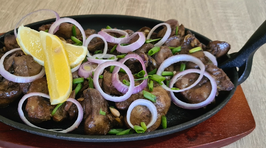 sautéed chicken livers with raisins and pine nuts recipe