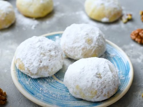 Snow Kiss Cookies (Snowball Cookies) Recipe