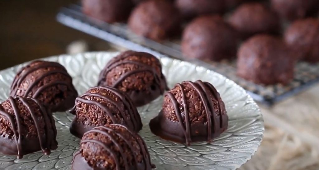 cocoa coconut macaroons recipe