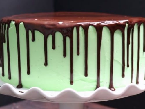 peppermint chocolate cake with peppermint buttercream frosting recipe