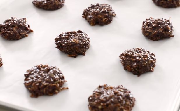 almond no-bake cookies recipe