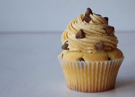 chocolate chip cookie dough cupcakes recipe