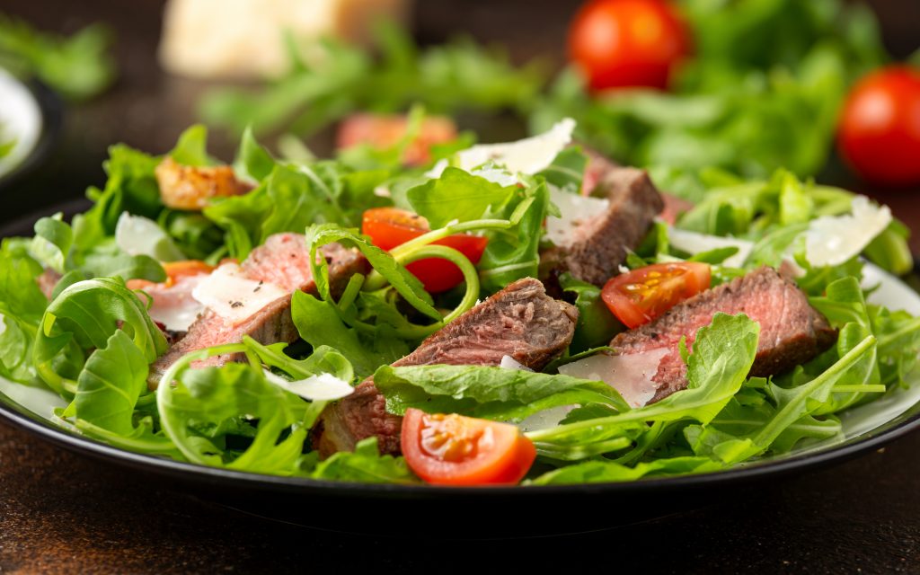 grilled balsamic steak with tomatoes and arugula recipe