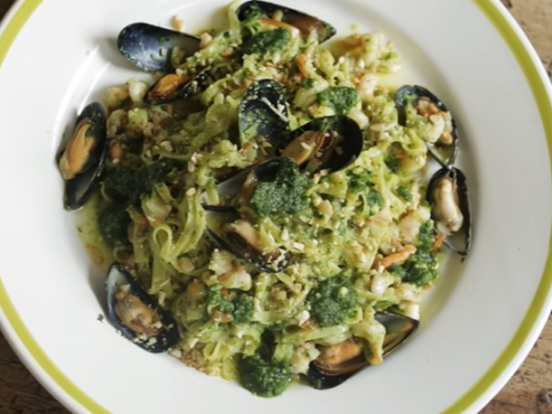 pesto clams and shrimp linguine recipe