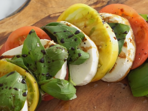 tomato mozzarella salad recipe