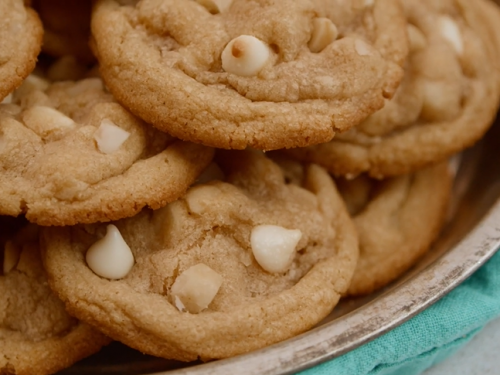 white chocolate macadamia cookies recipe